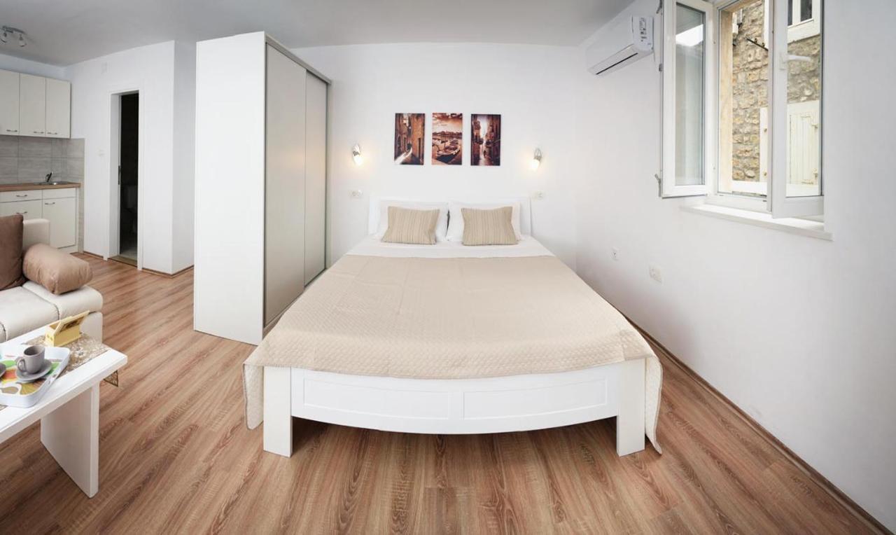Luce Lägenhet Budva Exteriör bild