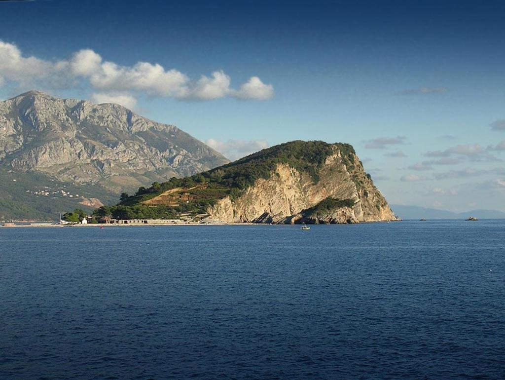 Luce Lägenhet Budva Exteriör bild