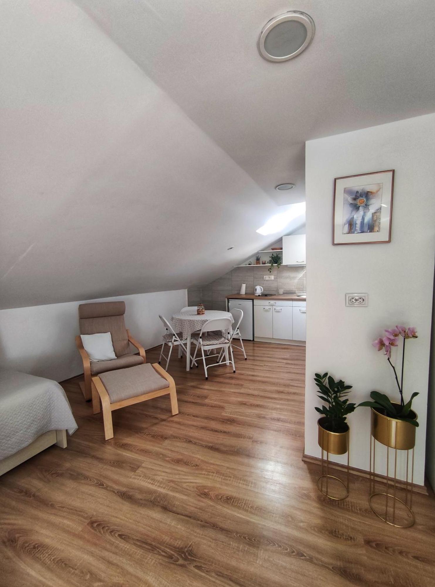 Luce Lägenhet Budva Exteriör bild